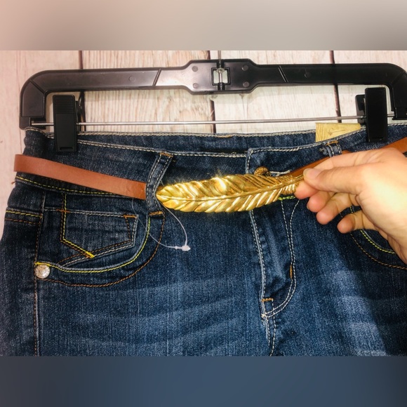 South Pole Stretch Juniors Size 5 Cuffed Denim Capris Feather Pocket Design - Picture 3 of 12